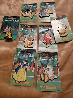 Disney Snow White Enamel Pin Brooch Set -‎ Multi-Color 💛💜💙